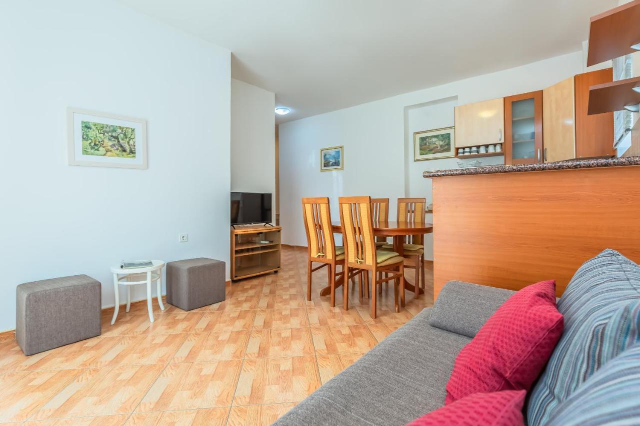 Apartments Daniela Makarska Exteriör bild
